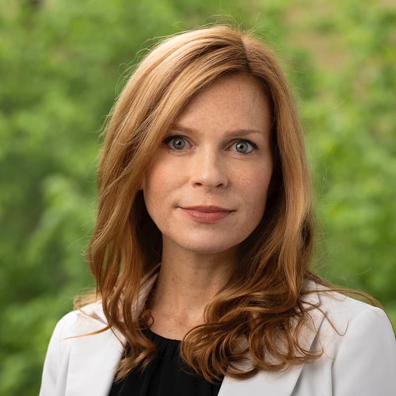 Bonnie Weir headshot