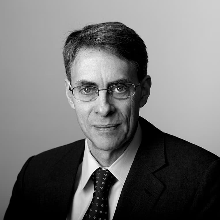 Kenneth Roth headshot