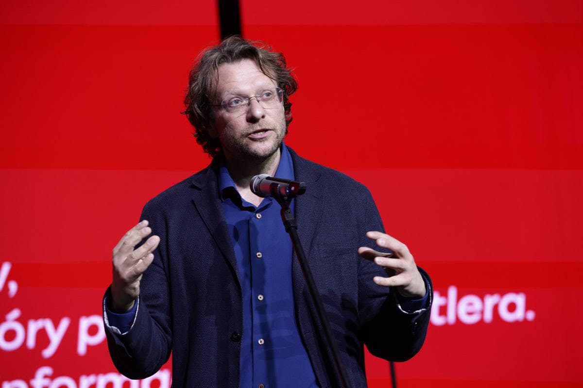 TRP Congratulates Peter Pomerantsev on Winning the Ryszard Kapuściński Award