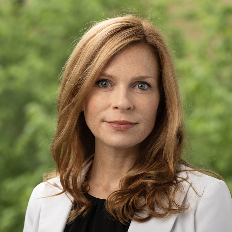 Bonnie Weir headshot